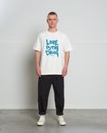 T-shirt (LOVE IS THE DRUG) | White | Applied Art Forms KR